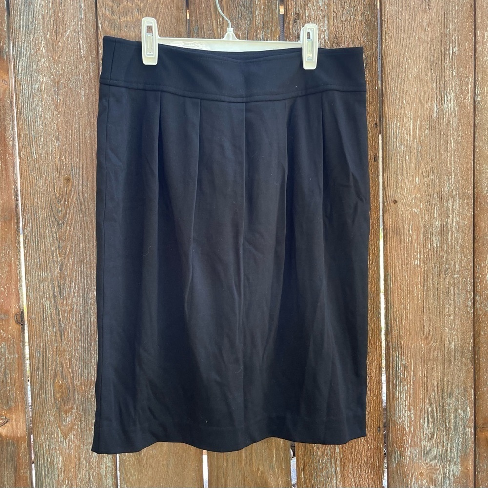 ERIN FETHERSTON Women’s Black Pleated Knee Length Skirt Side Zip Size Small